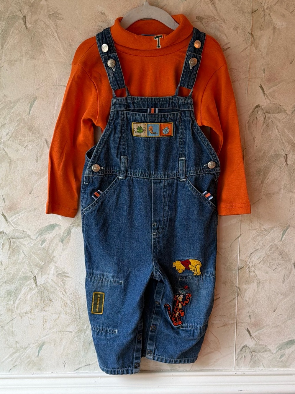 Vintage HTF Winnie the Pooh Tigger Bug Themed Overalls Size 24m NWT Turtleneck